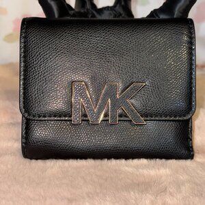 ✨ MICHAEL KORS Black Saffiano Leather Trifold Wallet ✨